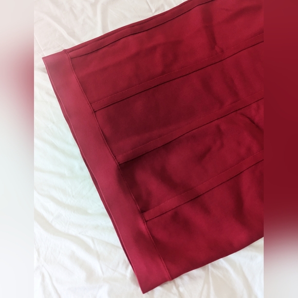 BCBG Banded Bodycon Skirt Raspberry - Picture 4 of 5